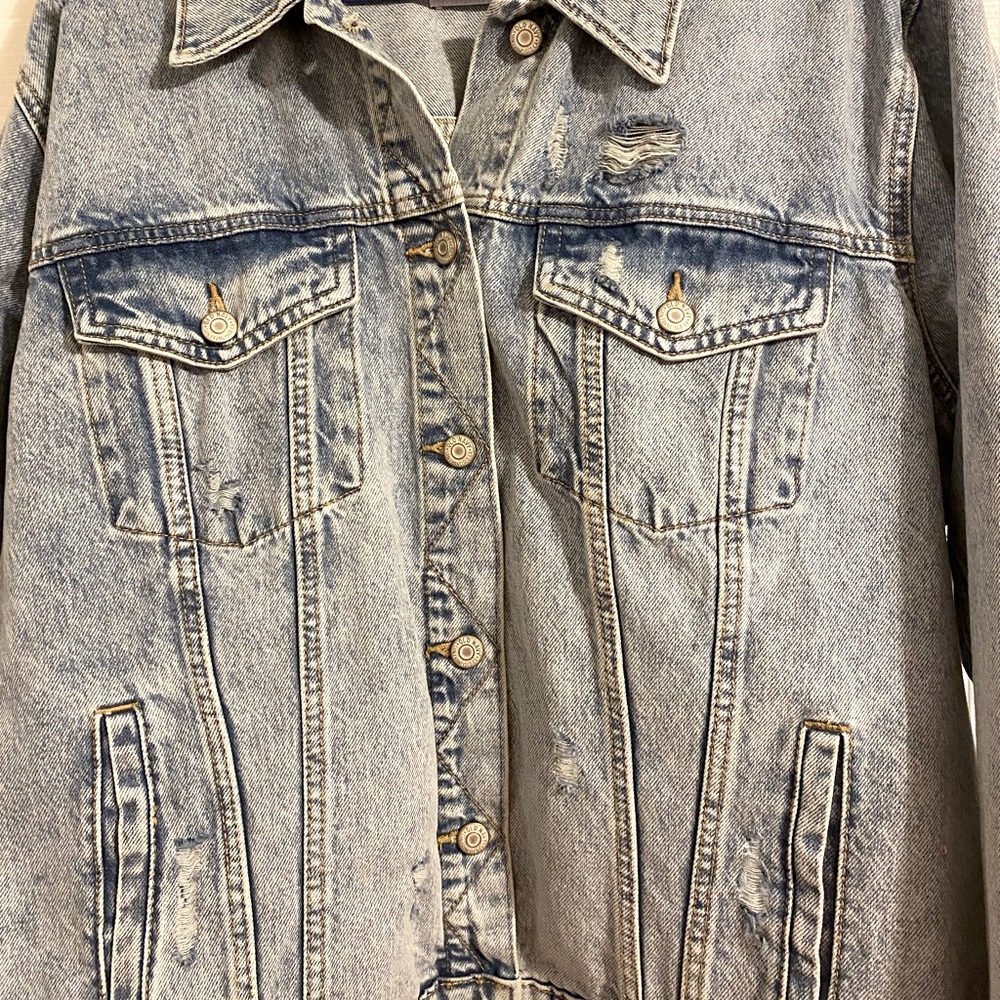Distressed Denim Jacket - Picture 3 of 6